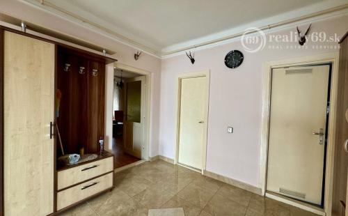 MAĎARSKO - RUDABÁNYA PEKNÝ 4 IZBOVÝ RODINNÝ DOM S POZEMKOM 1800 M2