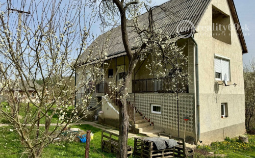 MAĎARSKO - RUDABÁNYA  3 IZBOVÝ RODINNÝ DOM S POZEMKOM 600 M2