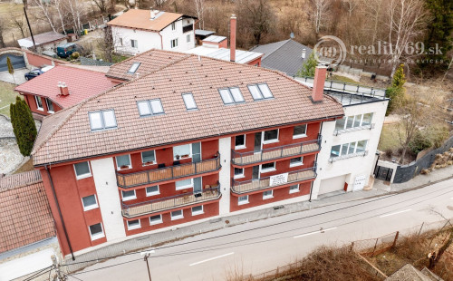 MARIÁNKA - MEZONETOVÝ 4 IZBOVÝ BYT 170 M2 S TERASOU.