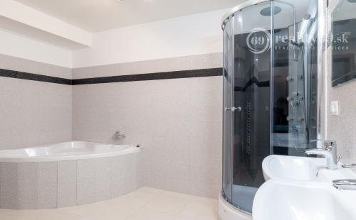 REZERVOVANÉ - MARIÁNKA - PEKNÝ 3 IZBOVÝ BYT 108 M2 S KRÁSNYM VÝHĽADOM.