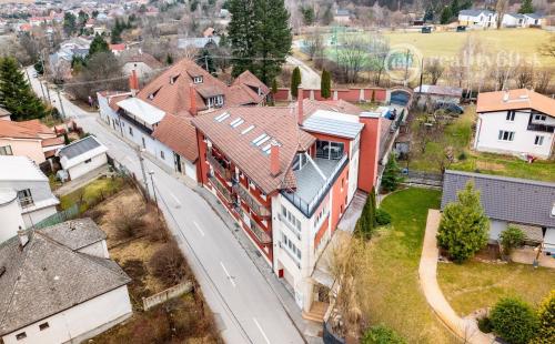 REZERVOVANÉ - MARIÁNKA - PEKNÝ 3 IZBOVÝ BYT 108 M2 S KRÁSNYM VÝHĽADOM.