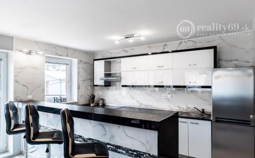 MARIÁNKA - ZAUJÍMAVÝ 3 IZBOVÝ BYT 108 M2 V SAMOSTATNOM BYTOVOM DOME.