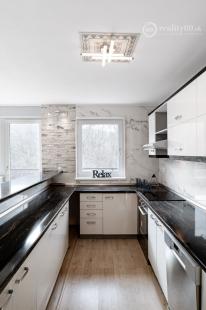 REZERVOVANÉ - MARIÁNKA - PEKNÝ 3 IZBOVÝ BYT 108 M2 S KRÁSNYM VÝHĽADOM.