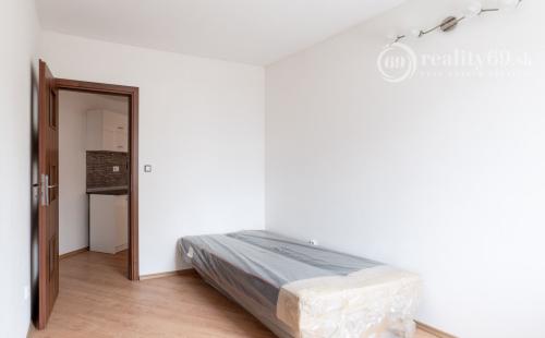 MARIÁNKA - 2 IZBOVÝ BYT 55 M2 VHODNÝ AJ NA PODNIKANIE.