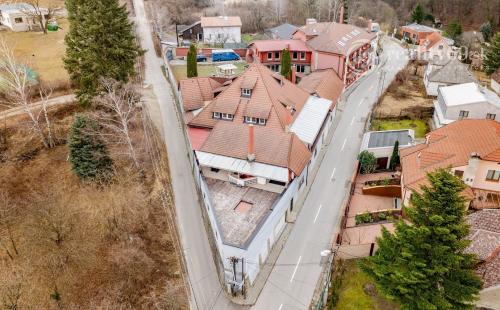 MARIÁNKA - 2 IZBOVÝ BYT 55 M2 VHODNÝ AJ NA PODNIKANIE.