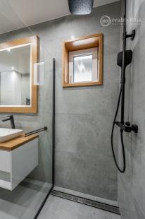 JUH - LUXUSNÁ NOVOSTAVBA 5 IZBOVÉHO RD V TOP LOKALITE