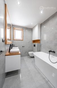 JUH - LUXUSNÁ NOVOSTAVBA 5 IZBOVÉHO RD V TOP LOKALITE