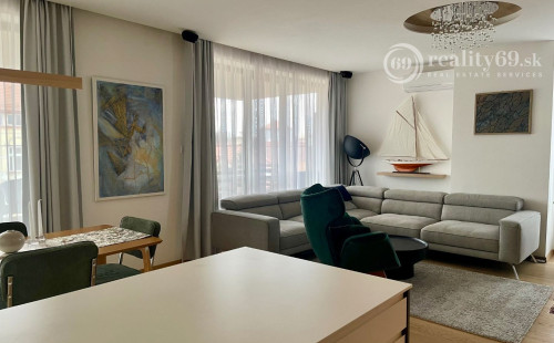 STARÉ MESTO -  JISKROVÁ / KMEŤOVA 3 IZBOVÝ LUXUSNÝ MODERNÝ BYT 92 M2 + TERASA 15 M2 V TOP LOKALITE