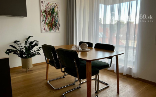 STARÉ MESTO -  JISKROVÁ / KMEŤOVA 3 IZBOVÝ LUXUSNÝ MODERNÝ BYT 92 M2 + TERASA 15 M2 V TOP LOKALITE