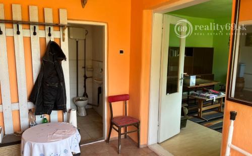 MAĎARSKO - TORNASZENTANDRÁS - PEKNÝ 3 IZBOVÝ  DOM S NOVOU STRECHOU.