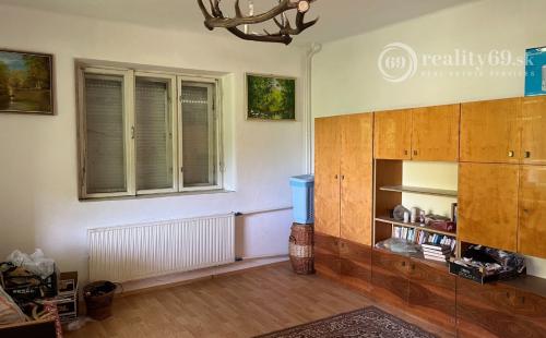 MAĎARSKO - TORNASZENTANDRÁS - PEKNÝ 3 IZBOVÝ  DOM S NOVOU STRECHOU.