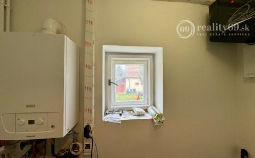 MAĎARSKO - MESZES PEKNÝ 4 IZBOVÝ GAZDOVSKÝ DOM, PO REKONŠTRUKCII - VEĽKÝ POZEMOK 2.425 M2