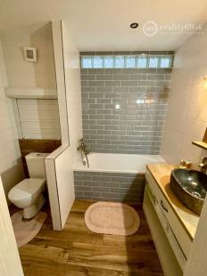 JUH - ŽELEZNÍKY OSTRAVSKÁ  PEKNÝ 3 IZBOVÝ BYT 66 M2, LODŽIA.