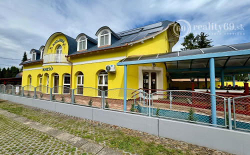 MAĎARSKO - MEZŐKÖVESD PENZIÓN S 13 APARTMÁNMI, TERASA, REŠTAURÁCIA V TOP LOKALITE