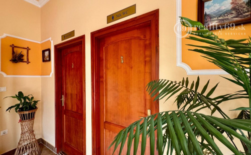 MAĎARSKO - MEZŐKÖVESD PENZIÓN S 13 APARTMÁNMI, TERASA, REŠTAURÁCIA V TOP LOKALITE