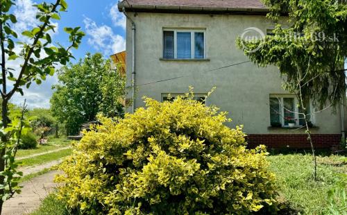 MAĎARSKO - SZALONNA 4 IZBOVÝ POSCHODOVÝ RODINNÝ DOM S VEĽKÝM POZEMKOM 2000 M2