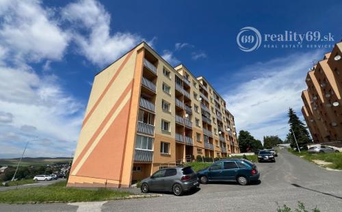 LEVOČA - 2 IZBOVÝ BYT, 54 M2, VÝBORNÝ PÔVODNÝ STAV.