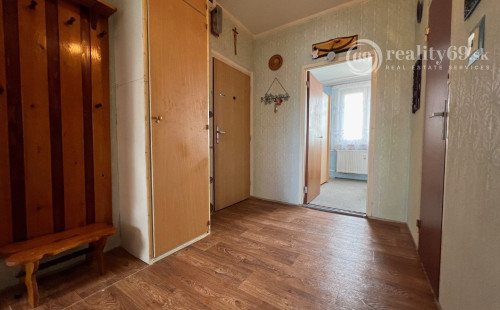 LEVOČA - 2 IZBOVÝ BYT, 54 M2, VÝBORNÝ PÔVODNÝ STAV.