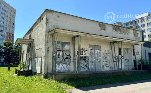 JAZERO -  POLYFUNKČNÝ OBJEKT 150 M2 S POZEMKOM 183 M2.