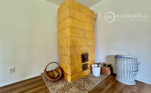 MAĎARSKO - KÉKED 3 IZBOVÁ CHALUPA -  RODINNÝ DOM S PEKNÝM POZEMKOM POHRANIČNÁ OBLASŤ.