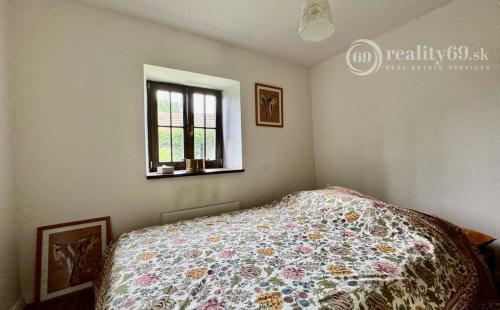 MAĎARSKO - KÉKED 3 IZBOVÁ CHALUPA -  RODINNÝ DOM S PEKNÝM POZEMKOM POHRANIČNÁ OBLASŤ.