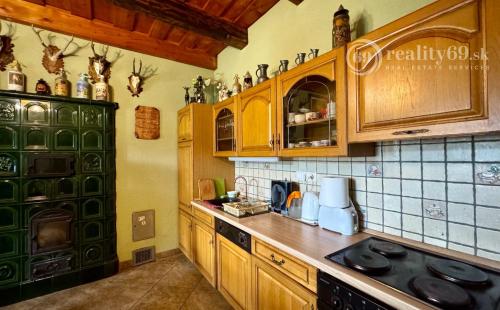 MAĎARSKO - BÓDVARÁKÓ ŠTÝLOVÝ STATOK VHODNÝ NA PENZIÓN- KOMPLETNÁ REKONŠTRUKCIA.