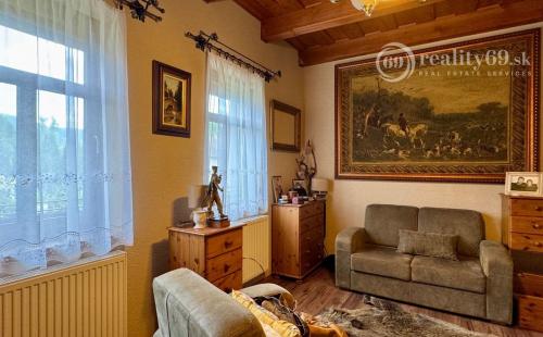 MAĎARSKO - BÓDVARÁKÓ ŠTÝLOVÝ STATOK VHODNÝ NA PENZIÓN- KOMPLETNÁ REKONŠTRUKCIA.