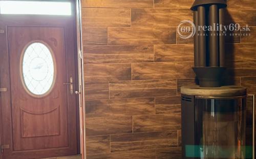 MAĎARSKO - BÓDVARÁKÓ ŠTÝLOVÝ STATOK VHODNÝ NA PENZIÓN- KOMPLETNÁ REKONŠTRUKCIA.