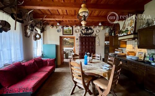 MAĎARSKO - BÓDVARÁKÓ ŠTÝLOVÝ STATOK VHODNÝ NA PENZIÓN- KOMPLETNÁ REKONŠTRUKCIA.