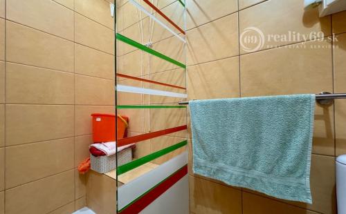 TERASA - RUŽÍNSKA GARSÓNKA V SUPER STAVE PO REKONŠTRUKCII.