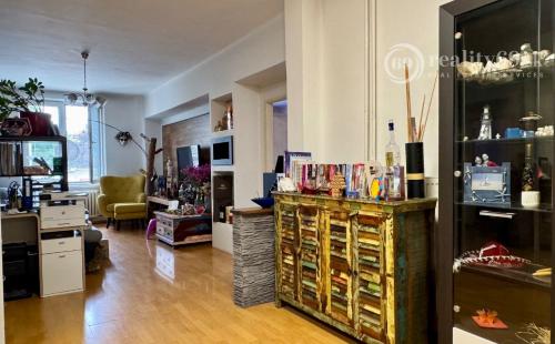 STARÉ MESTO - KOMENSKÉHO SUPER 3 IZBOVÝ TEHLOVÝ BYT 120 M2.