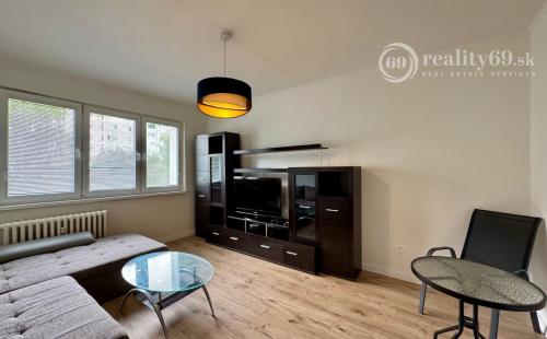 TERASA - NEŠPOROVÁ 2 IZBOVÝ BYT PRI GALÉRII