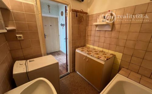 LEVOČA - 2 IZBOVÝ BYT, 58 M2, VÝBORNÝ PÔVODNÝ STAV