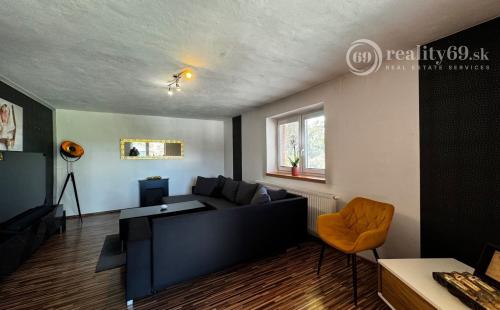 ĎURKOV - 4 IZBOVÝ PEKNÝ RD S TERASOU V SRDCI PRÍRODY.