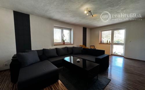 ĎURKOV - 4 IZBOVÝ PEKNÝ RD S TERASOU V SRDCI PRÍRODY.