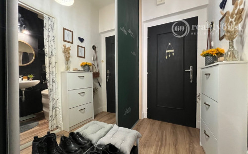 STARÉ MESTO - KOMENSKÉHO MODERNÝ 2,5 IZBOVÝ BYT, LODŽIA.