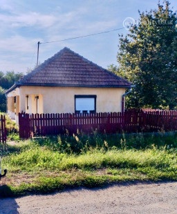 MAĎARSKO - BODROGHALOM 2 IZBOVÝ RODINNÝ DOM