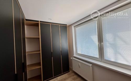 REZERVOVANÝ - TERASA -  HUMENSKÁ 4 IZBOVÝ LUXUSNÝ MODERNÝ BYT 70 M2 V TOP LOKALITE