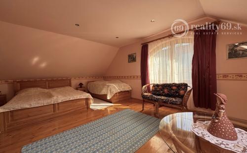 MAĎARSKO - HEJCE SUPER RODINNÝ DOM - PENZIÓN NÁDHERNÉ MIESTO.