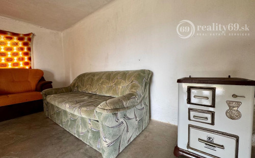 REZERVOVANÉ - MAĎARSKO - BODVASZILAS VINNÁ PIVNICA, CHATA S POZEMKOM 1500 M2.