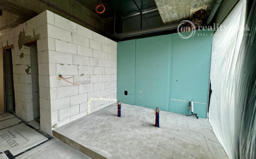 TEHELNÉ POLE - OBCHODNÝ PRIESTOR  90 M2, VHODNÝ NA OBCHOD, GASTRO, SLUŽBY