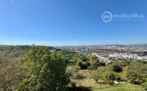 DARGOVSKÝCH HRDINOV -  MAUREROVA PEKNÝ 3 IZBOVÝ BYT, LOGGIA, PIVNICA