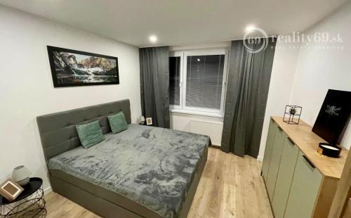 JAZERO - GALAKTICKÁ 2 IZBOVÝ BYT PRE NÁROČNÉHO KLIENTA - TOP REKONŠTRUKCIA.