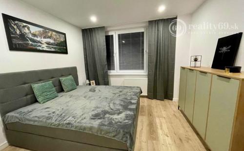 JAZERO - GALAKTICKÁ 2 IZBOVÝ BYT PRE NÁROČNÉHO KLIENTA - TOP REKONŠTRUKCIA.