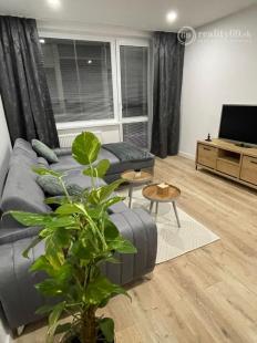 JAZERO - GALAKTICKÁ 2 IZBOVÝ BYT PRE NÁROČNÉHO KLIENTA - TOP REKONŠTRUKCIA.