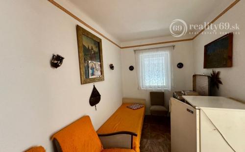 MAĎARSKO - PEKNÝ 2 IZBOVÝ RODINNÝ DOM, 2 x GARÁŽ, POZEMOK 800 M2