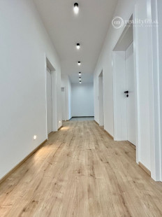 HANISKA - KVALITNÁ NOVOSTAVBA 4 IZBOVÉHO RD, GARÁŽOVÉ STÁTIE, TERASA.