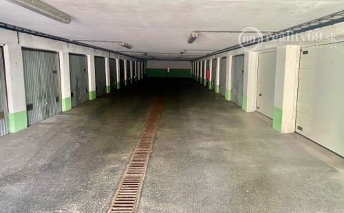 TERASA - GARÁŽ 18 M2 V OSOBNOM VLASTNÍCTVE.