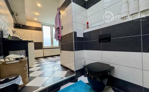 STARÉ MESTO - KOMENSKÉHO SUPER 3 IZBOVÝ TEHLOVÝ BYT 120 M2.