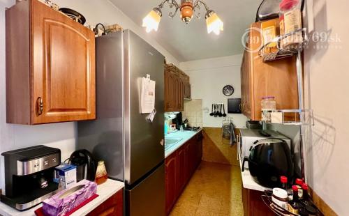 ŤAHANOVCE - BUKUREŠTSKÁ 3 IZBOVÝ 64 M2, LODŽIA - VÝBORNÝ PÔVODNY STAV.